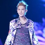 [방탄소년단] 어쩜 이런 <b>화려</b>한 옷이 어울리지