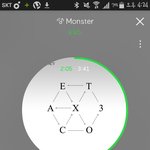 [EXO] 김준면 애기 머리에 뽀뽀하는 짤