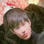 [EXO] 짹<b>에서</b> 주웟는데 이쁘지않냐