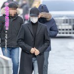 [백현] 이 날 백현이 이렇게 멋지게 출근해서..