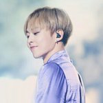 [EXO] 수학여행 때 제주도가서 성산1출봉 조카 힘들게 올라가서