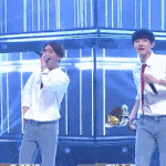 [EXO] ㅁㅊ 폴짝 개귀<b>여어</b>