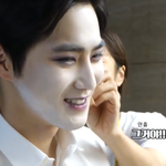 [EXO] 아이거볼때마다 김준면웃는거조카<b>설레</b>..