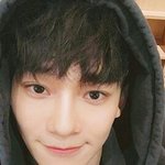 [EXO] <b>입꼬리</b>볼때마다 너무예쁘다