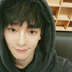 [CHEN] 종대야 1위 넘나 <b>추카</b>해