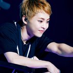 [EXO] 이런 얼굴을 썩히다니 <b>죄악</b>임
