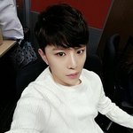 이번 컴백에 <b>휴식</b> 가지는 아이돌 멤버