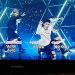 [EXO] 야 ㅅㅂ 이거 상두새끼 등때미는거 <b>표현</b>한거임??