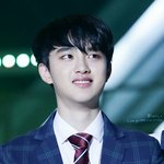 [EXO] 도경수 엑젤잘<b>인거</b> 모르는년들이랑 겸상안함