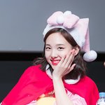 <b>사진</b>만 봐도 꽃향기 나는 女<b>돌</b>