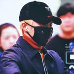 [EXO] <b>콩나물</b>대가리도 이 분이 하면 간지나는 패션템