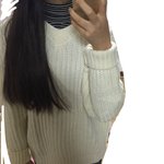 [조언부탁해] ❤️얘들아 이 니트에 뭐가 어울릴까ㅜㅜㅠㅠㅠ