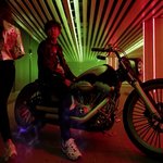 [EXO] 시1발 박찬열 <b>바이크</b> 탔어