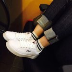 운동화 또 사는거 무리냐