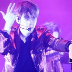 [EXO] ㅁㅊ오늘 웬일로 화장연하고 렌즈 <b>안낌</b>