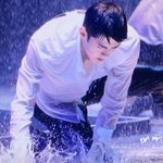 [EXO] <b>추운</b>것도 문젠데 물좀 적당히  내려라