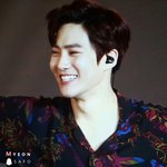 [EXO] 이 옷 ㄹㅇ <b>야쿠자</b>아니냐..