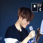 [EXO] 이거 백현이가 세훈이 물어서 표정