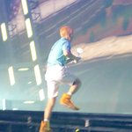 [시우민] 이거봄? 시우민 공중<b>부양</b> 성공!!