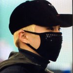 [EXO] 벌써 홍콩<b>공항</b>에서 출국하네 ㅋㅋ
