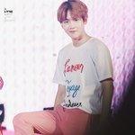 [EXO] 갠적으로 럽1영1콘땨 핑크옷 ㅈㄴ이<b>뻣</b><b>음</b>