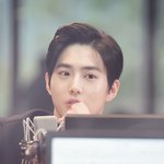 [EXO] 정상으로 돌아와 봤자 정신병자 취급 그래서 그냥그렇게 <b>행동</b>할래