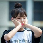 나 턱에서 괴<b>생물체</b> 뽑음