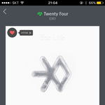 [EXO] ㄹㅇ 급한데 판판이 옆으로 누워서 <b>입술</b> 내민 그 <b>사진</b>