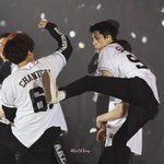 [EXO] 애들이 <b>급식컨셉</b>으로 컴백하면