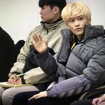 [NCT] 마크 대기실 <b>옷</b> 이거 아니냨ㅋㅋㅋㅋㅋㅋ