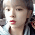 <b>정연</b> 머리색 바뀌엇네??