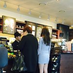 [모두드루와] 오늘 상암 <b>스벅</b>에서 마주친 걸그룹.jpg