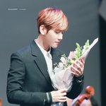 [백현] 백현이 이 거 봐죠~ 너무 <b>설레</b>