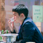 [EXO] ㅅㅂ이짤 <b>소주</b>밑잔빼기 봤냐?