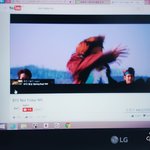 [방탄소년단] 거실에서 노트북 쌔벼와서 뮵스돌리고있다