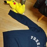 친구가 준 옷에 입을거 추천좀ㅠㅠ