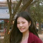 얘얼굴 왤캐 <b>부자연</b>스럽냐?