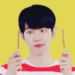 [EXO] 너무잘생겼길래...<b>투척</b>