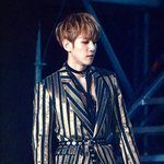 [백현] 울백현 갓<b>바디</b> !