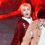 [시우민] (시우민)<b>무대위</b>에서 대놓고 사람홀리시는