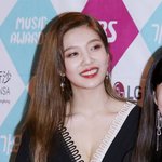 원래 이렇게 <b>늘씬</b>했나 싶은 레드벨벳 조이
