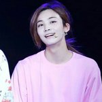 [세븐틴] 윤정한... <b>머리</b> <b>한</b>번만 더 길러주라....