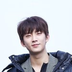 얘들아 나 렌즈 처음 <b>사보</b>려하는데