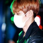 [EXO] 변백보고 라이더자켓 <b>뽐뿌</b>온다