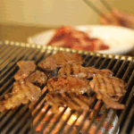 너네는 맛없는 <b>반찬</b>부터 먹어 맛있는 <b>반찬</b>부터 먹어?