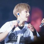 [EXO] 이거 존 나 주인이<b>밥</b>주는거기다리는 <b>고양이</b>같지않냐