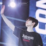 [EXO] 푸1른봄이거<b>액자</b>하겠지?