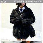 이거 <b>사면</b> 언제까지 입을거같아?