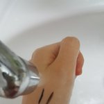 [EXO] 뜬금 ㅈㅅ 아이라이너 샀는데 ㄹㅇ 안지워짐