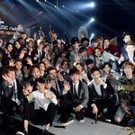 [경수] 5시에 일어나야 하는데